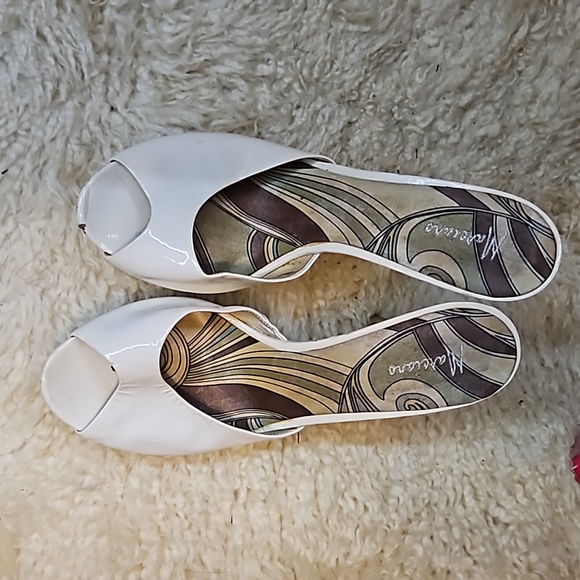MARCIANO WHITE LEATHER SILVER PLATFORM HEELS 8.5 - Picture 3 of 9